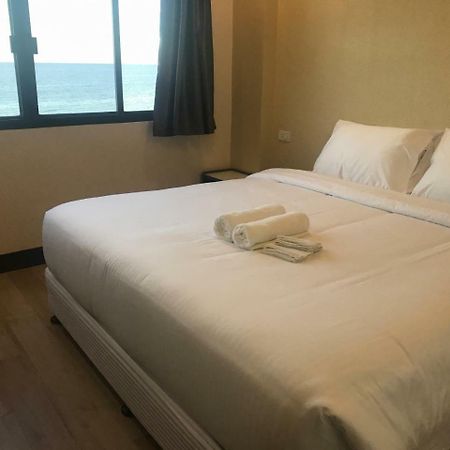 Babylon Oslob Coast Guesthouse Esterno foto